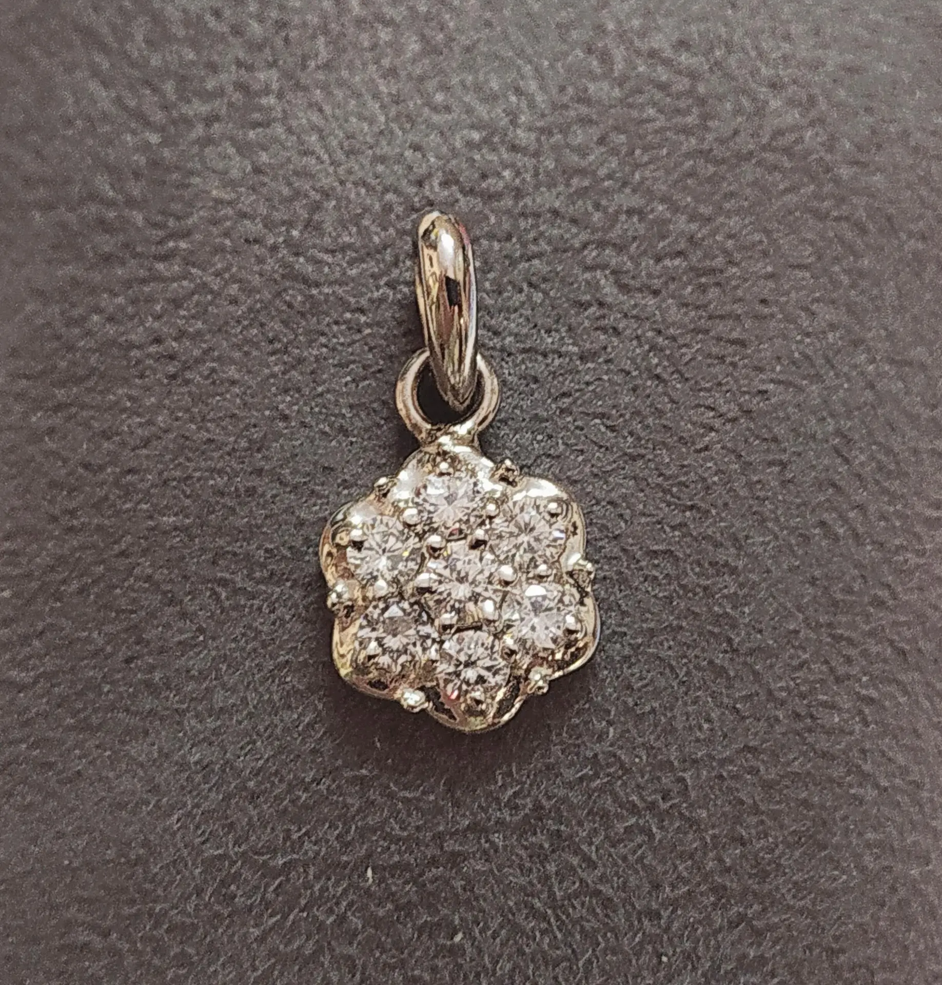 Geometric Classic Silver Pendant - Image 2